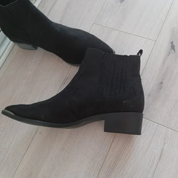 Booties - Picture 5 of 8